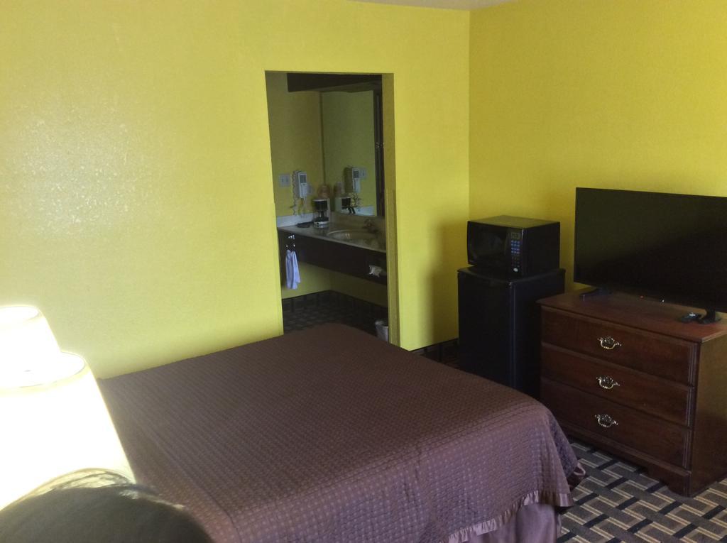 Country Hearth Inn - Bowling Green Bagian luar foto