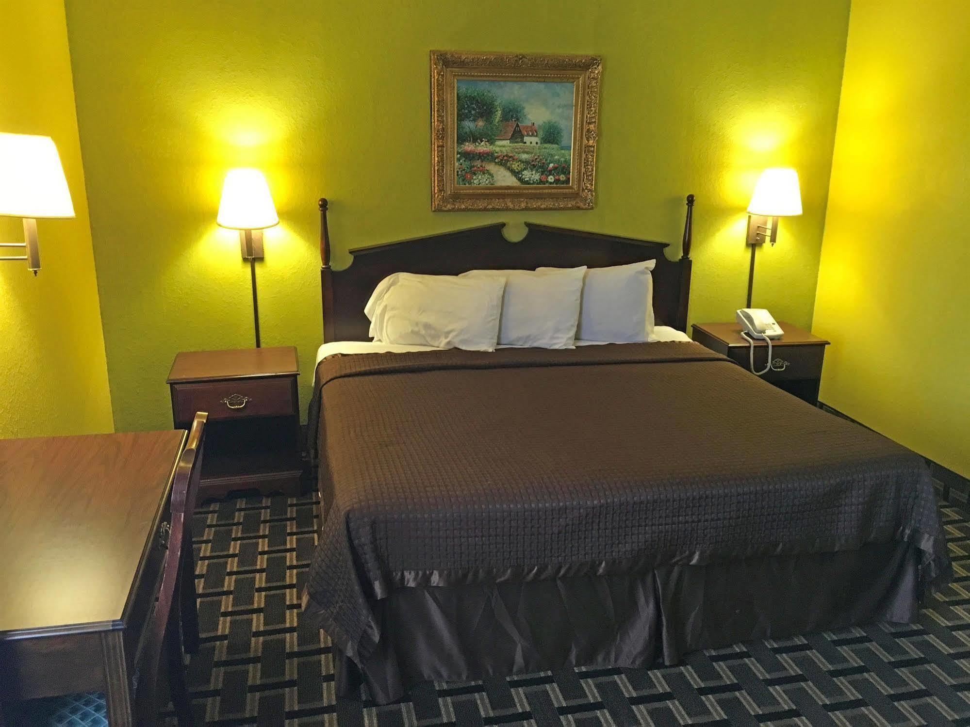 Country Hearth Inn - Bowling Green Bagian luar foto