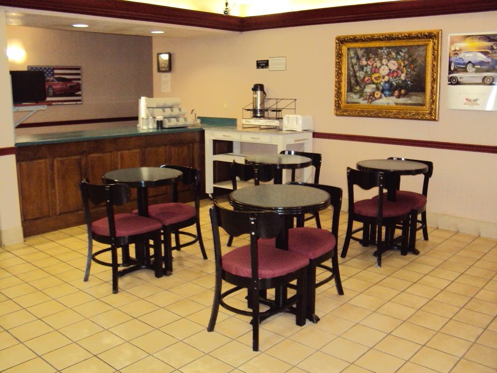 Country Hearth Inn - Bowling Green Bagian luar foto